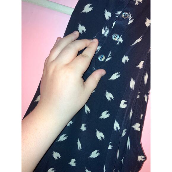 Cynthia Rowley 100% Silk tank top blouse size small - Picture 6 of 7